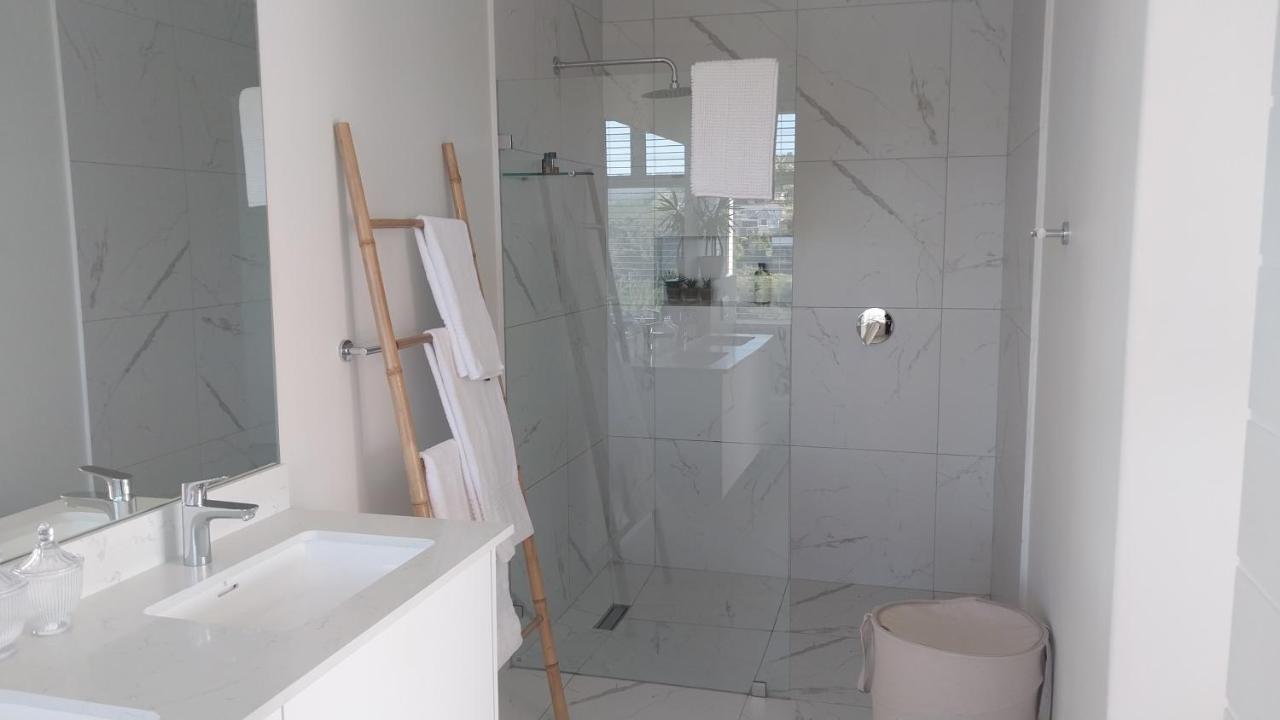 Knysna Private Estate Lagoon - Garden Apartments- Secure Estate Luaran gambar