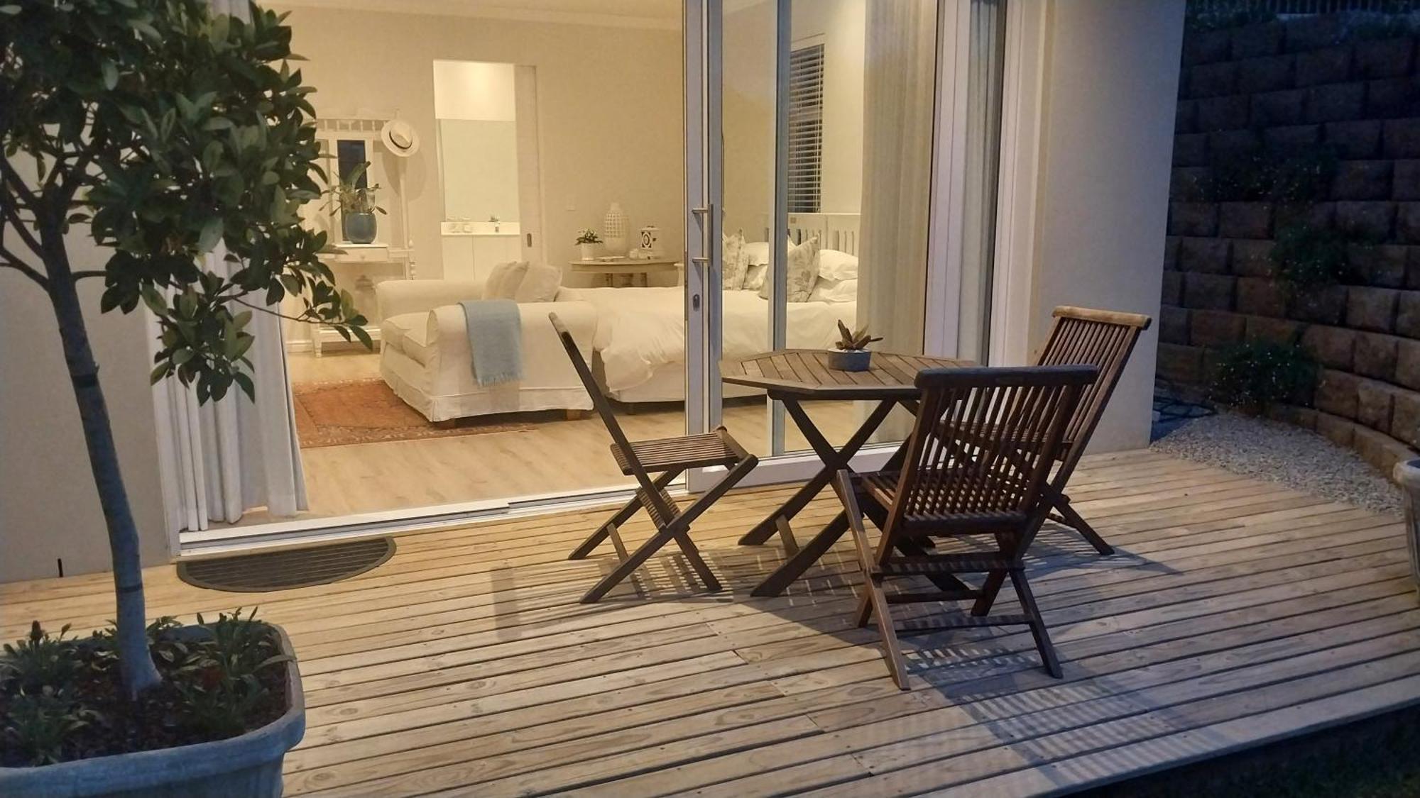 Knysna Private Estate Lagoon - Garden Apartments- Secure Estate Bilik gambar